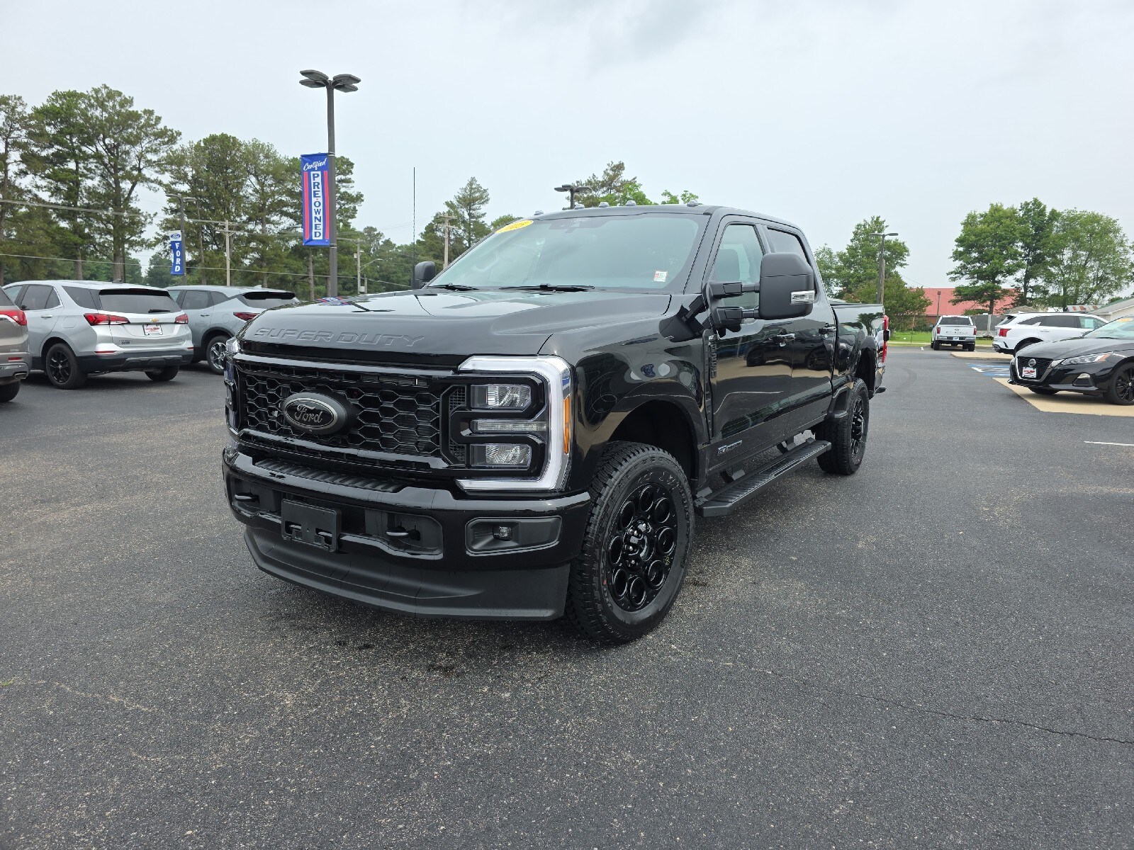 2025 Ford F-250 XLT photo 4