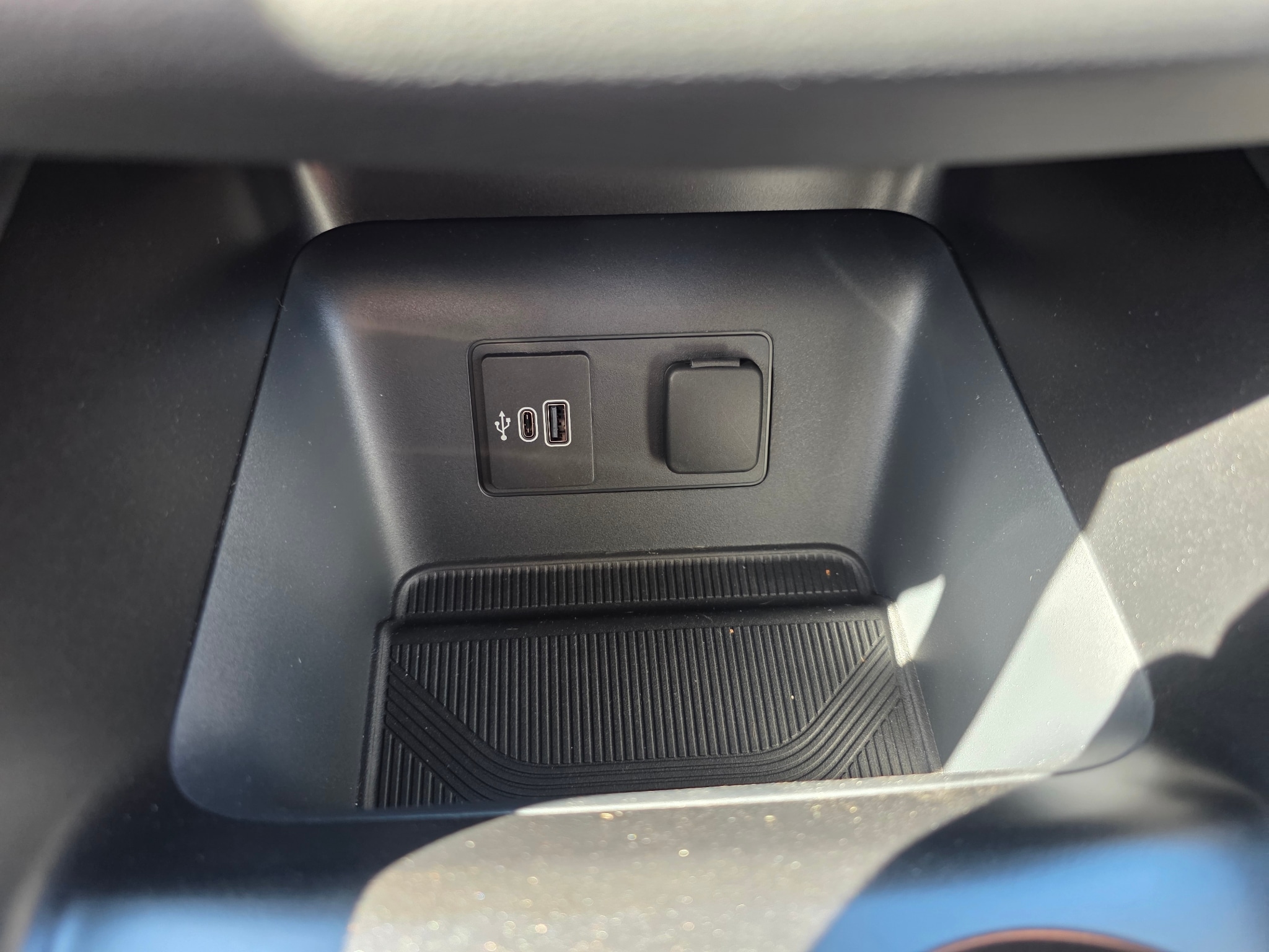 2026 Ford Explorer ST - Photo 35