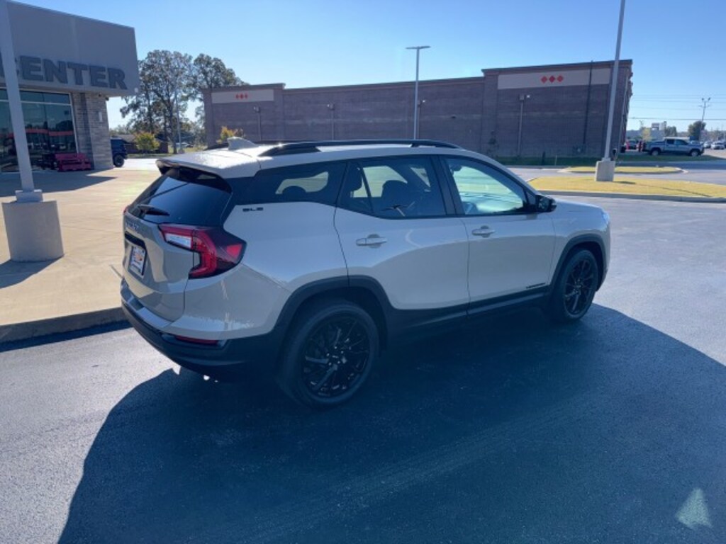 Used 2023 GMC Terrain SLE SUV