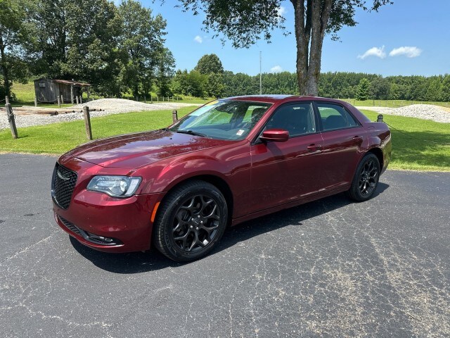 Used 2019 Chrysler 300 S with VIN 2C3CCAGG9KH586195 for sale in Malden, MO