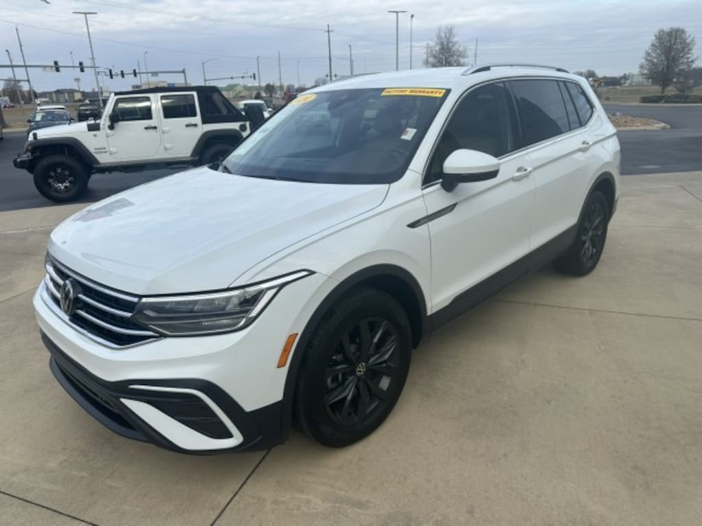 Used 2024 Volkswagen Tiguan SE SUV