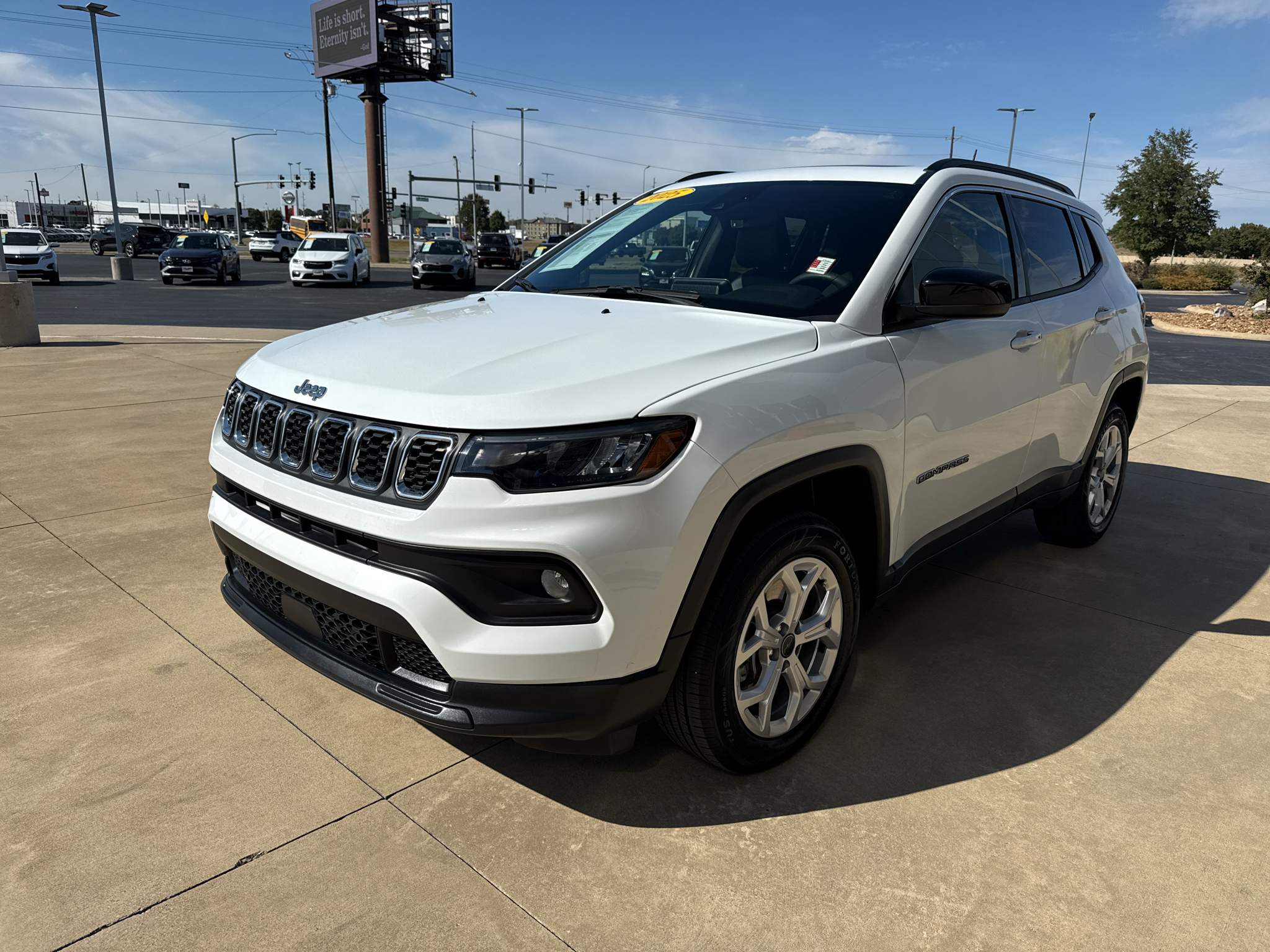 Used 2025 Jeep Compass Latitude Sport Utility