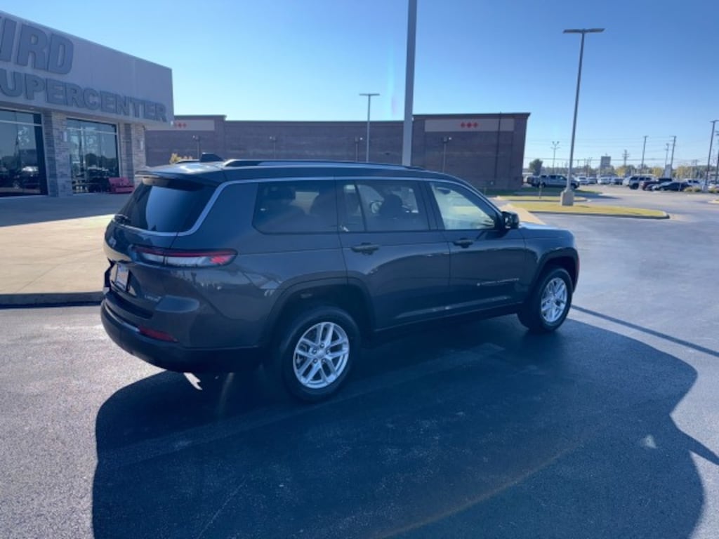 Used 2023 Jeep Grand Cherokee L Laredo SUV