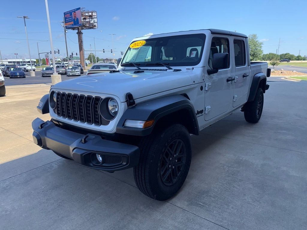 Used 2025 Jeep Gladiator Sport S Crew Cab