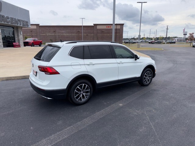 2020 Volkswagen Tiguan SE photo 3