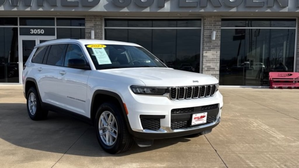 Used 2023 Jeep Grand Cherokee L Laredo SUV