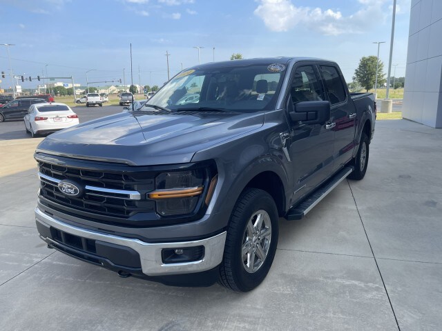 2024 Ford F-150 XLT photo 3