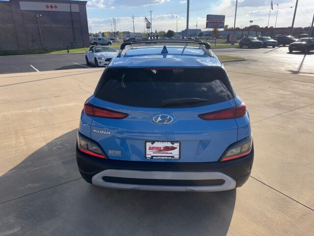 2022 Hyundai Kona SEL photo 4