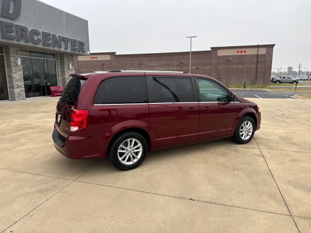 2020 Dodge Grand Caravan SXT photo 2