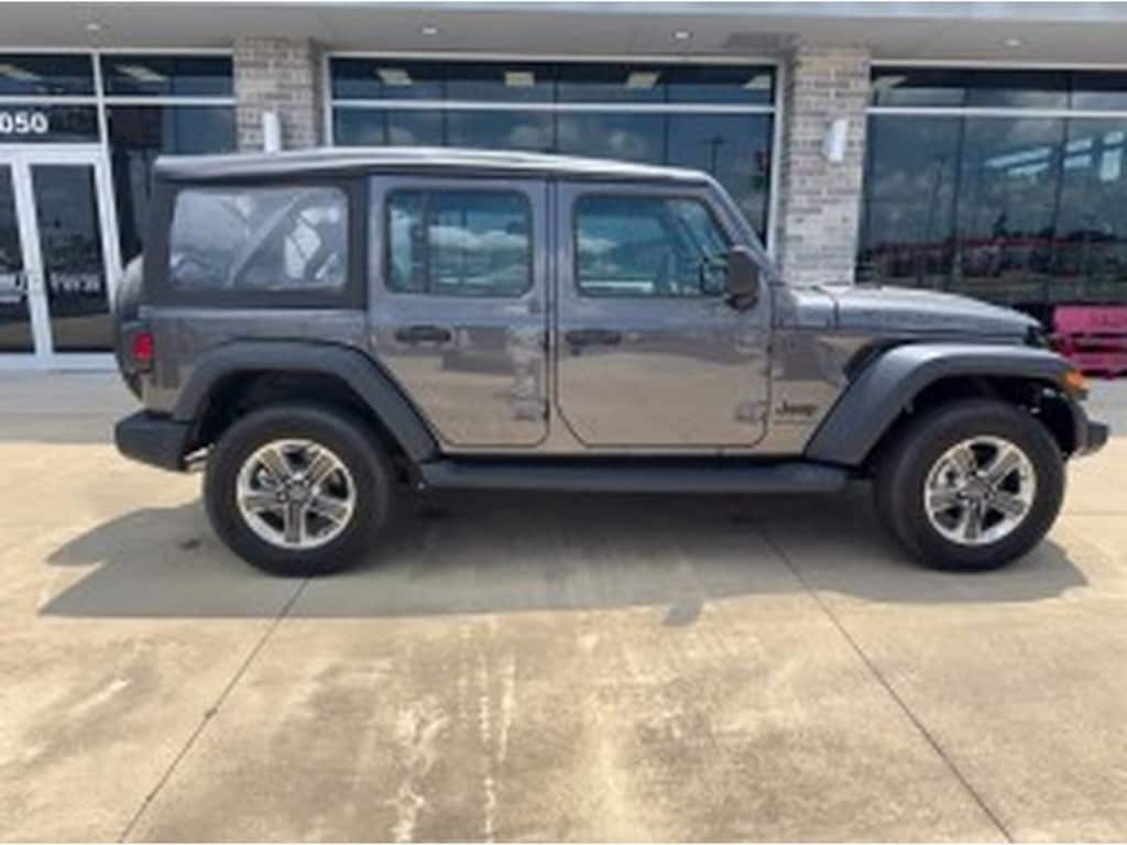 Used 2025 Jeep Wrangler Sport Sport Utility