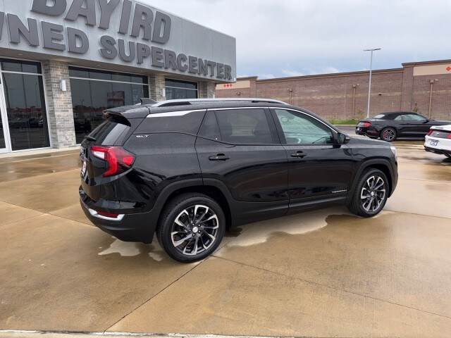 2022 Gmc Terrain SLT photo 3