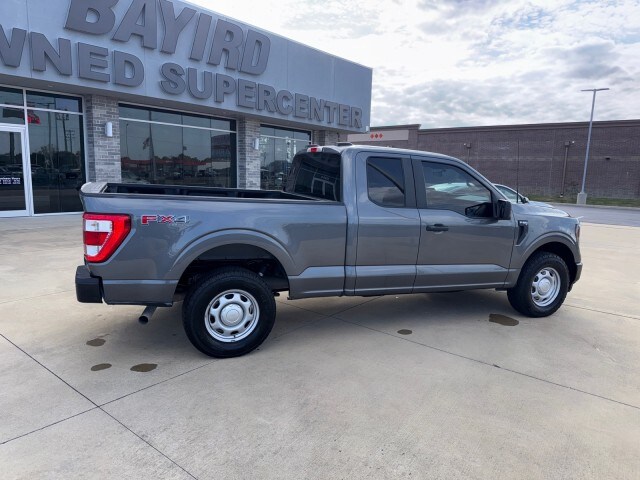 2023 Ford F-150 XL photo 2