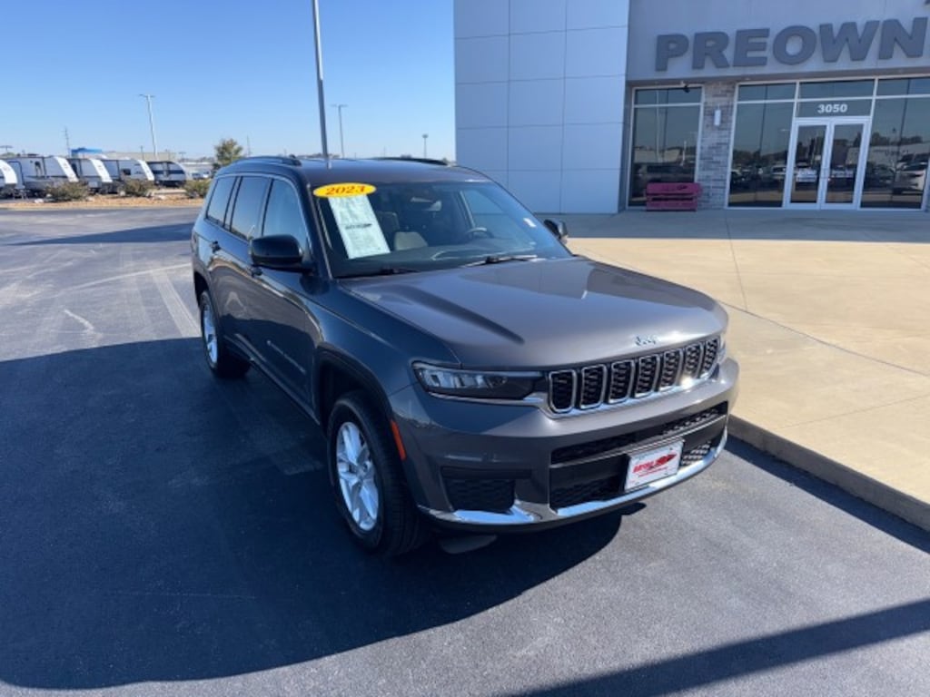 Used 2023 Jeep Grand Cherokee L Laredo SUV