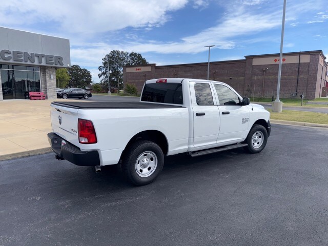 2023 Ram 1500 Classic Tradesman photo 3