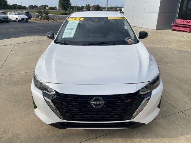 2024 Nissan Sentra SR photo 2