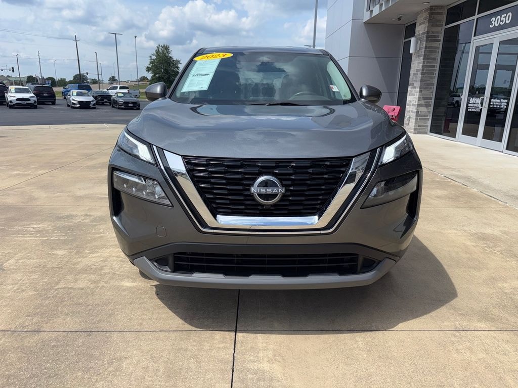 Used 2023 Nissan Rogue SV Sport Utility