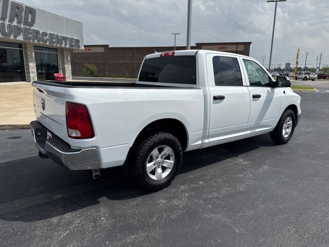 2022 Ram 1500 Classic SLT photo 2