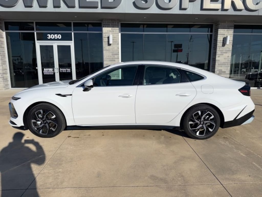 Used 2024 Hyundai Sonata SEL Sedan
