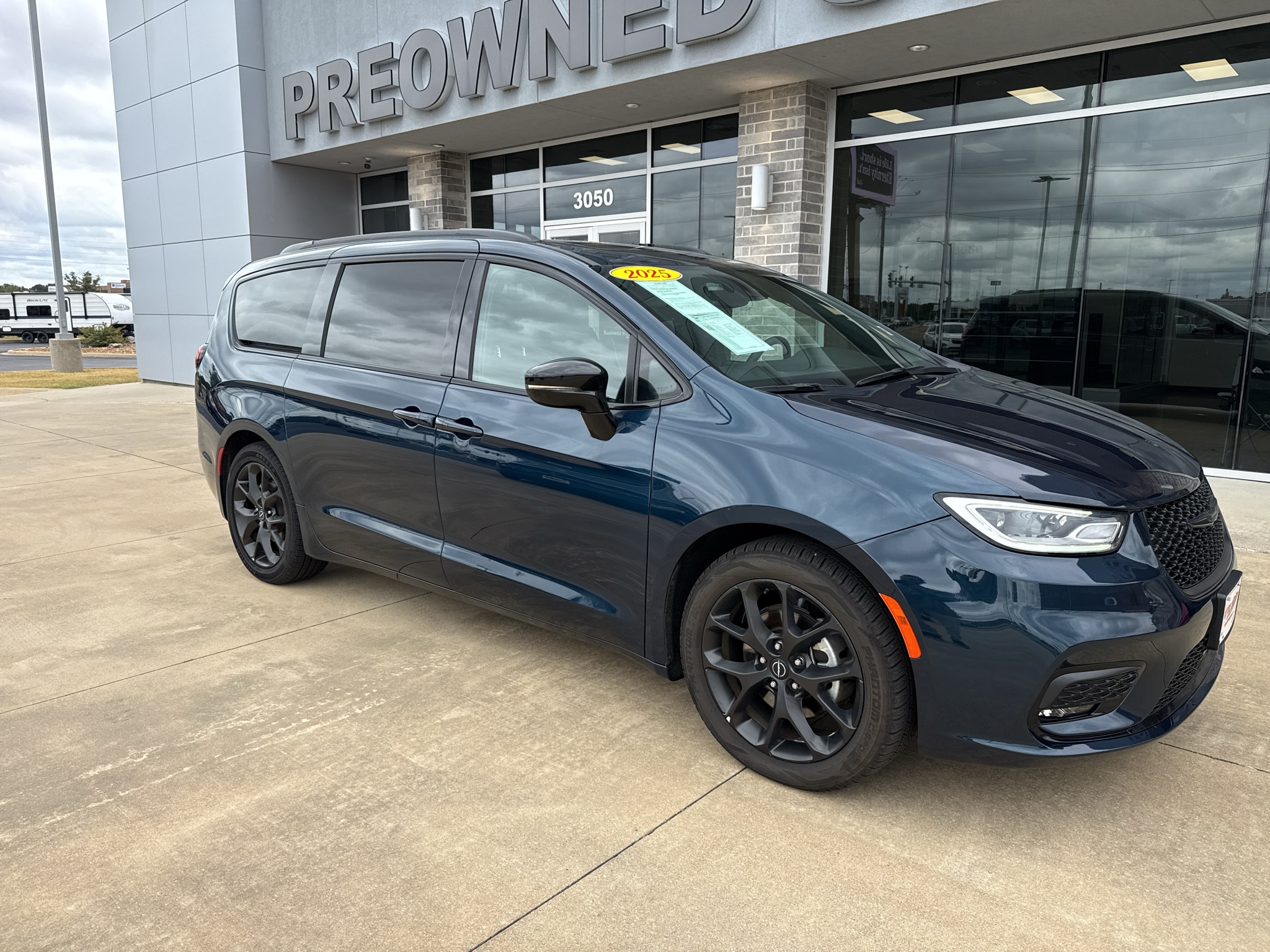 2025 Chrysler Pacifica Limited