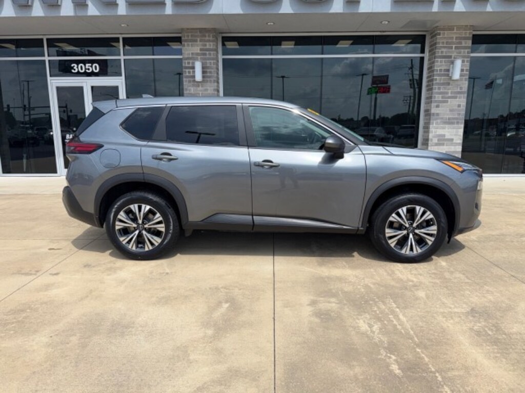 Used 2023 Nissan Rogue SV SUV