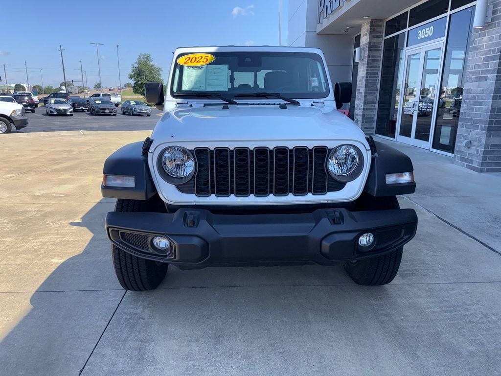 Used 2025 Jeep Gladiator Sport S Crew Cab