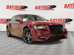 2023 Chrysler 300 Touring L Sedan