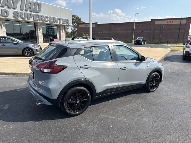 2024 Nissan Kicks SV photo 3