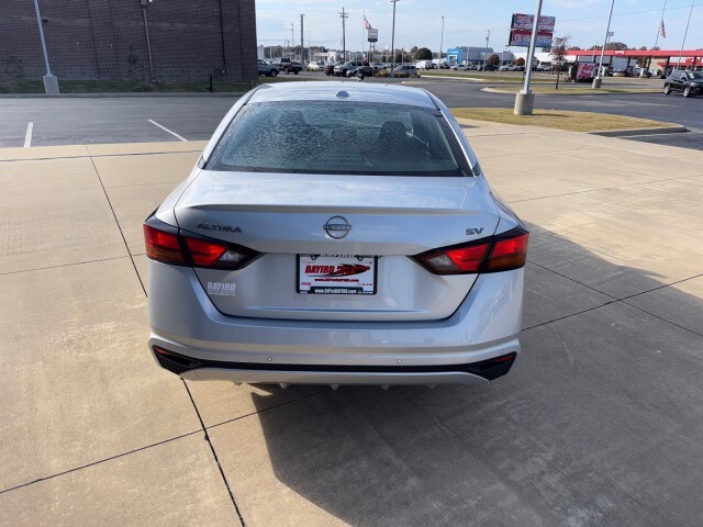 2023 Nissan Altima 2.5 SV photo 2