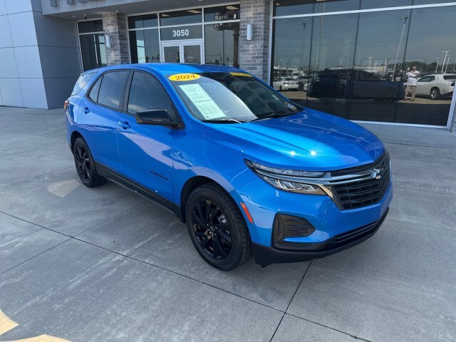 2024 Chevrolet Equinox LS photo 2