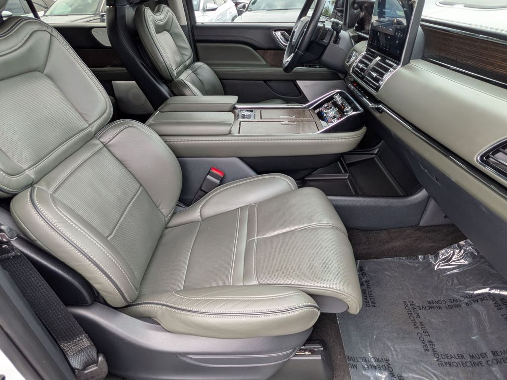 2022 Lincoln Navigator Black Label - Photo 20