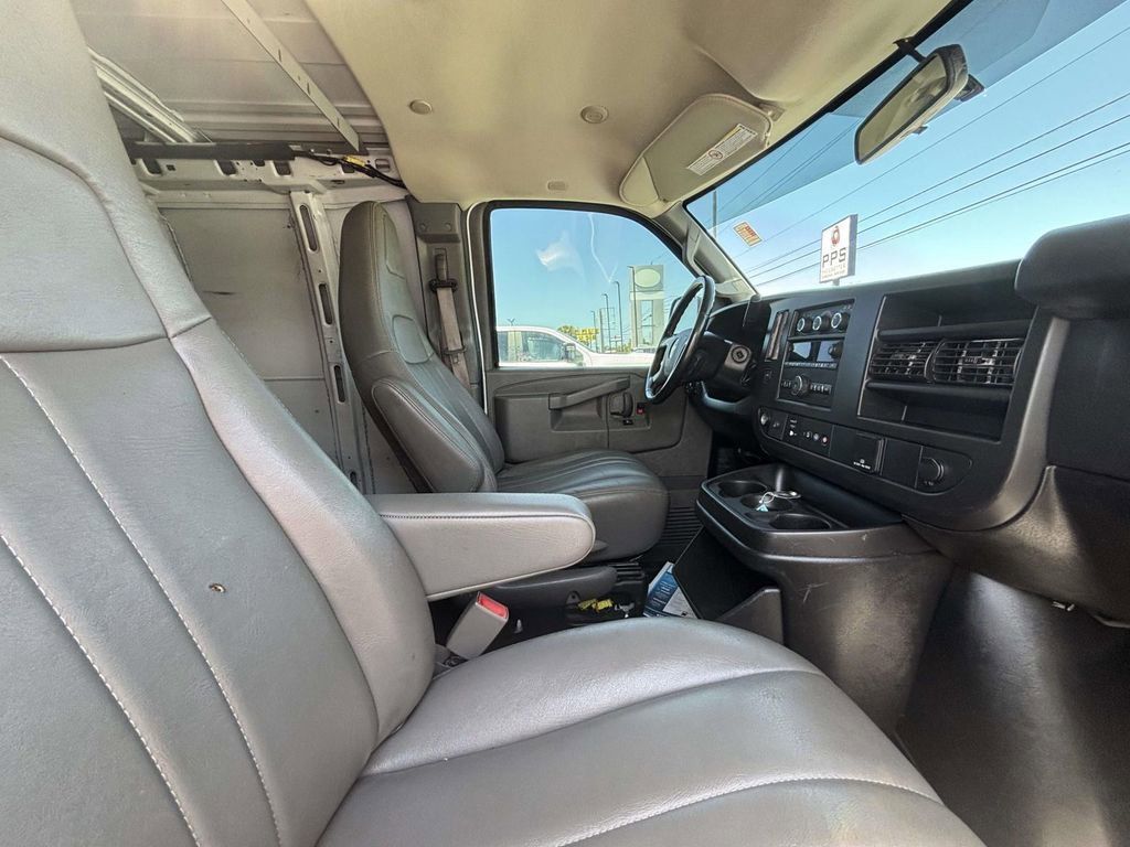 2019 Chevrolet Express Cargo Work Van - Photo 13