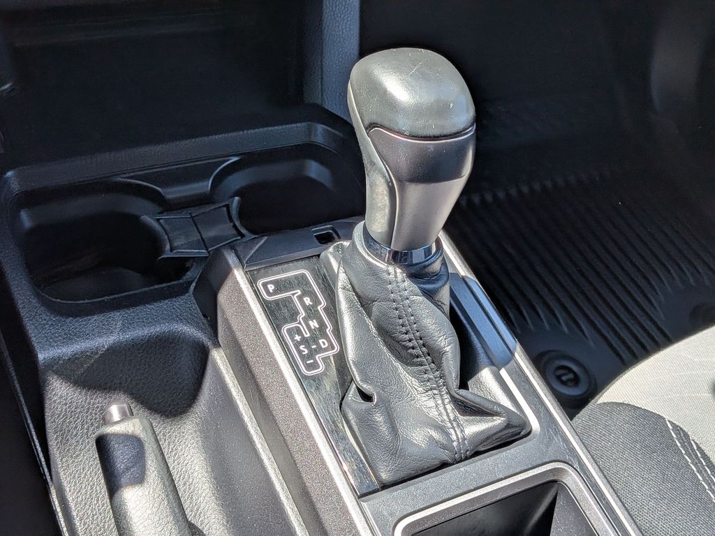 2020 Toyota Tacoma TRD Sport - Photo 12