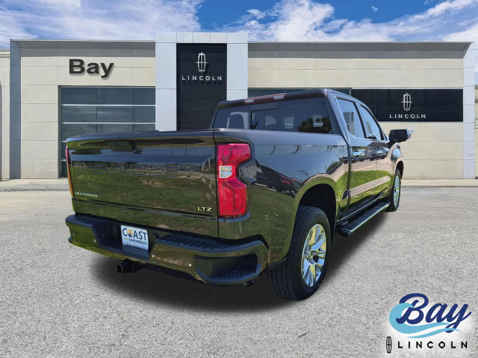 2021 Chevrolet Silverado 1500 LTZ - Photo 5