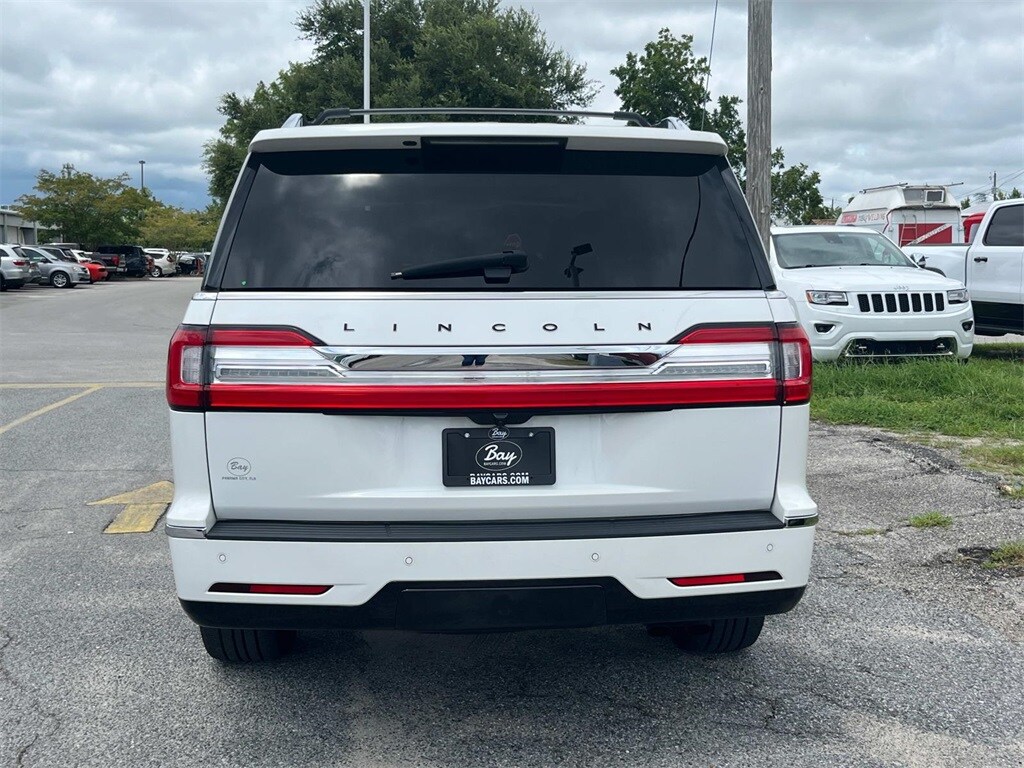 2020 Lincoln Navigator Black Label photo 3