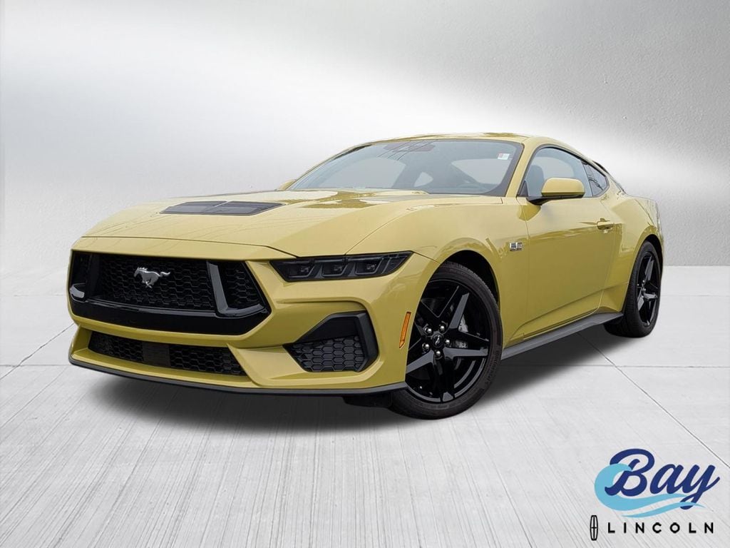2025 Ford Mustang GT Fastback's photo