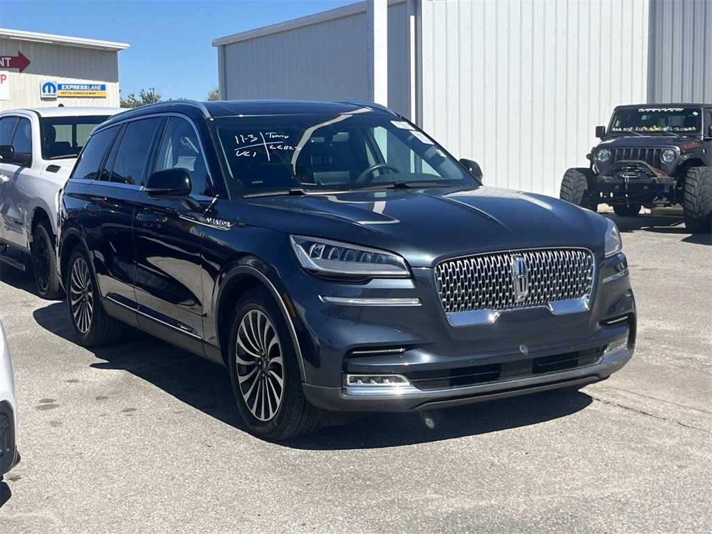2021 Lincoln Aviator Reserve photo 3