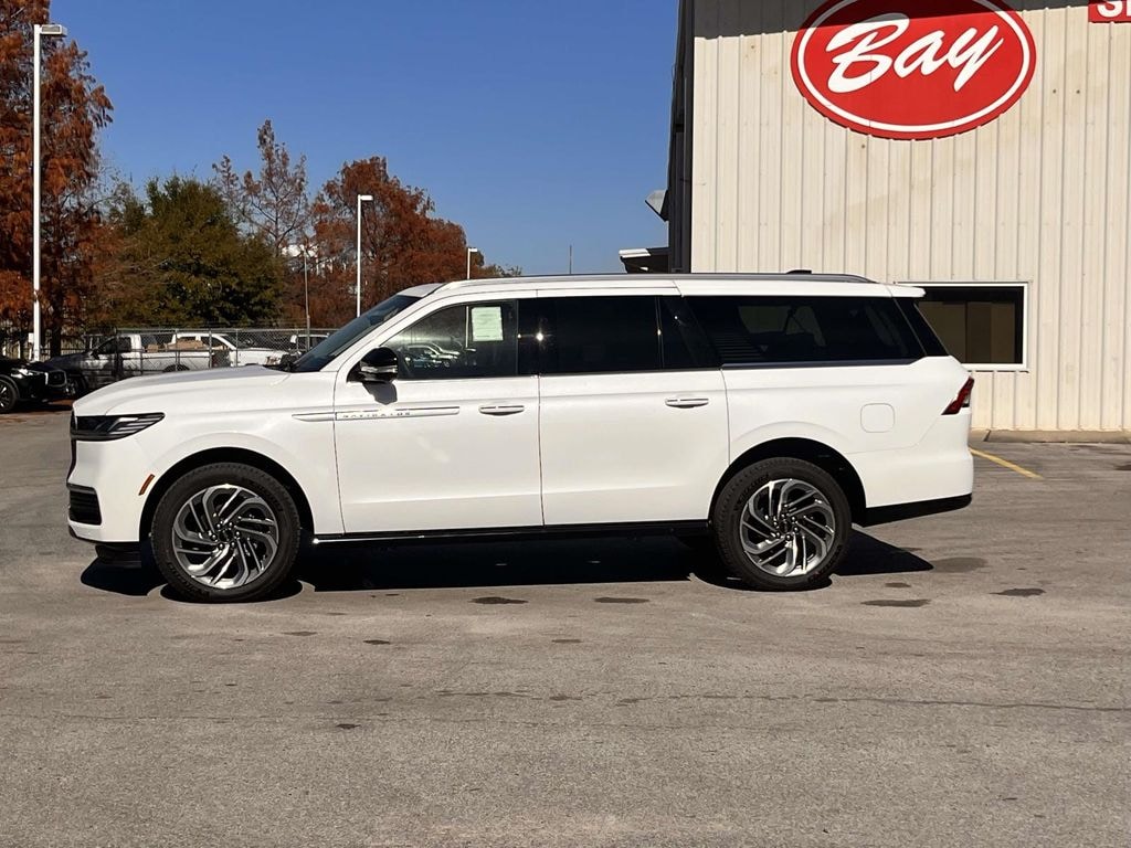 New 2025 Lincoln Navigator L Reserve SUV