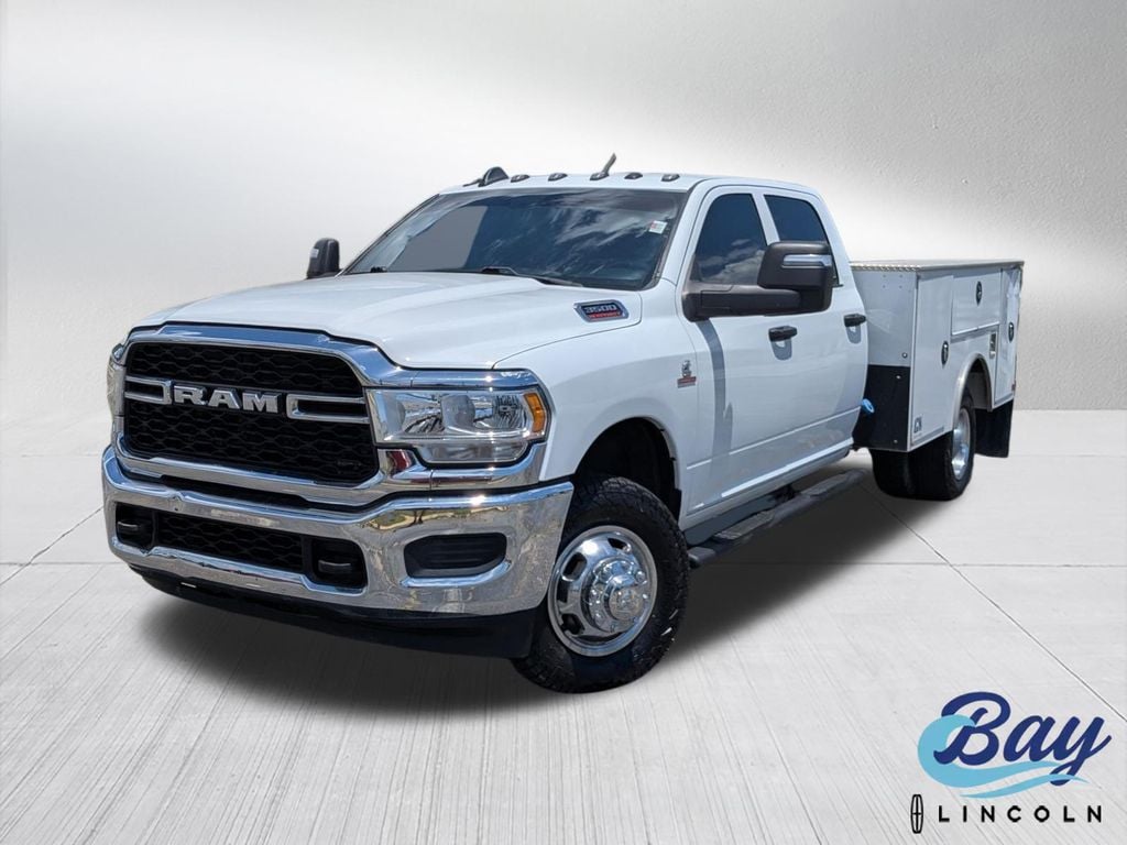 2024 RAM 3500 Tradesman 4X4 Crew Cab's photo