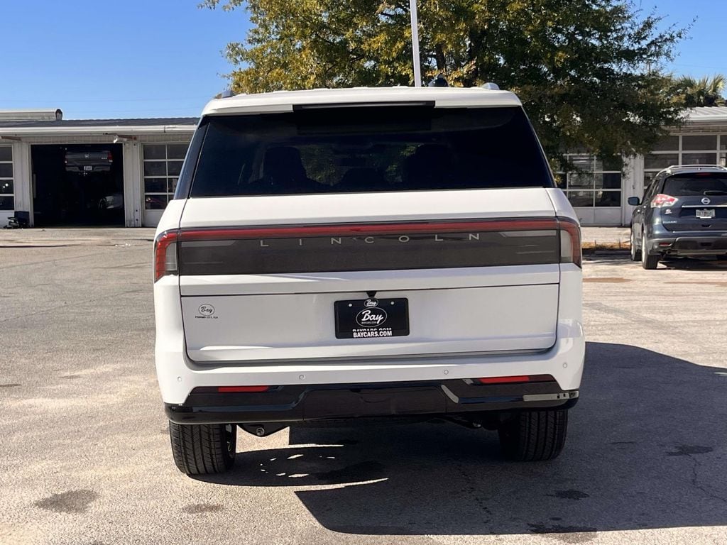 New 2025 Lincoln Navigator L Reserve SUV