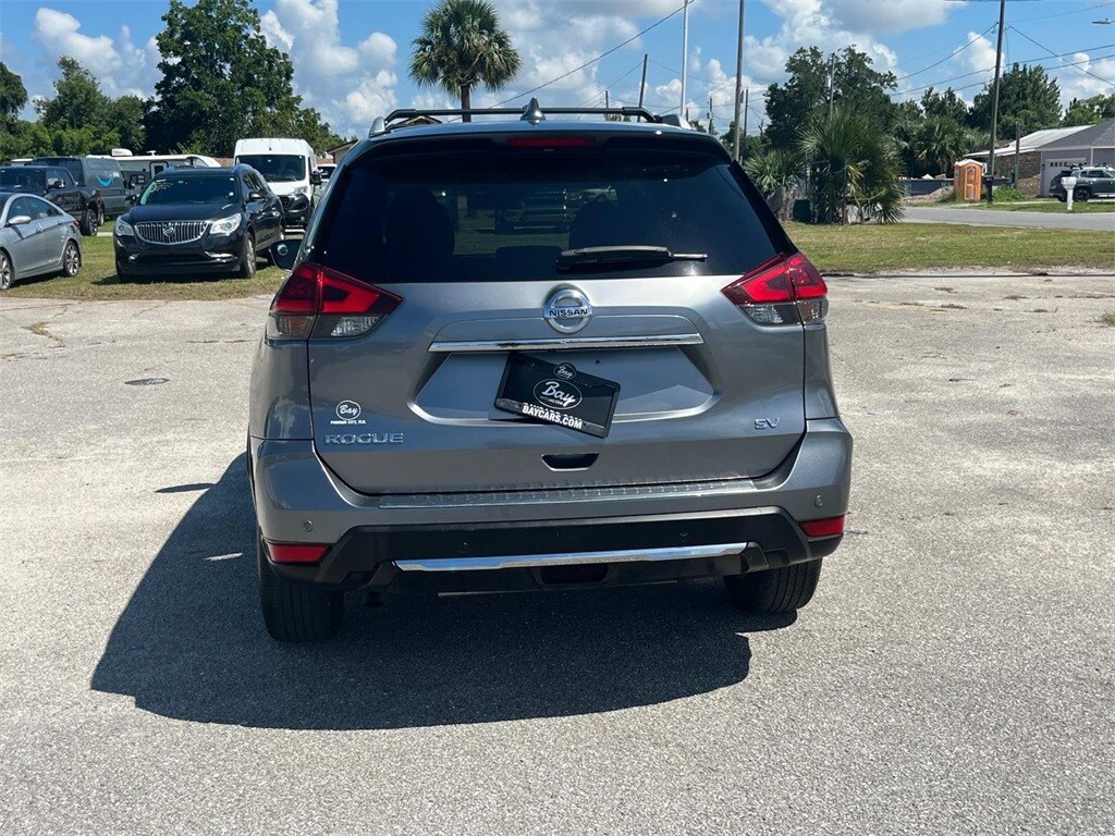 2019 Nissan Rogue SV photo 4
