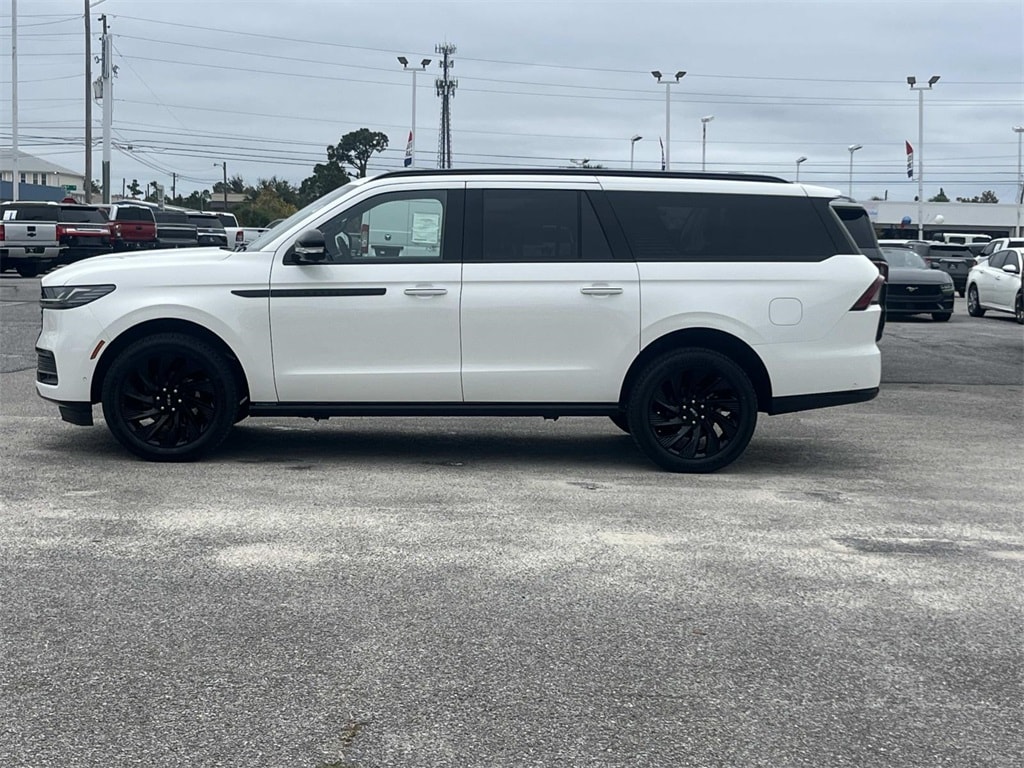 New 2025 Lincoln Navigator L Reserve SUV