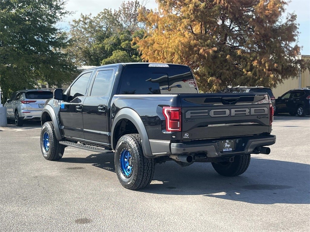 2020 Ford F-150 Raptor photo 3