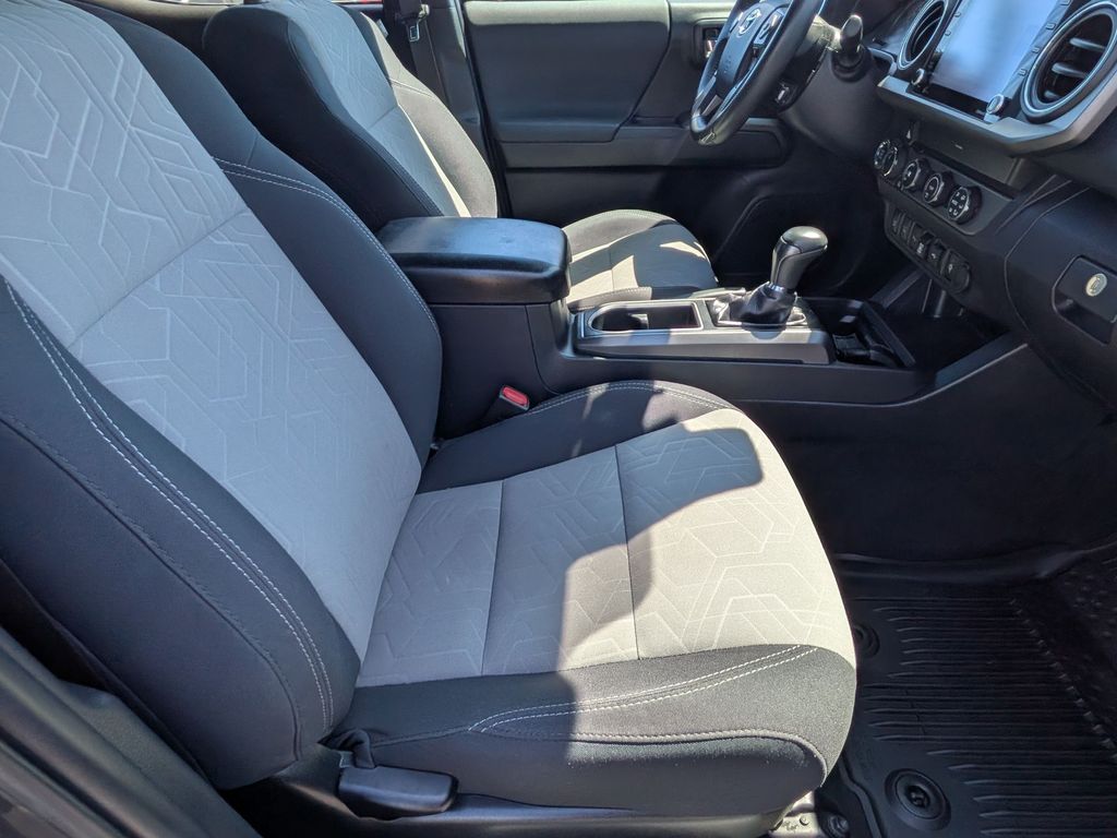 2020 Toyota Tacoma TRD Sport - Photo 19