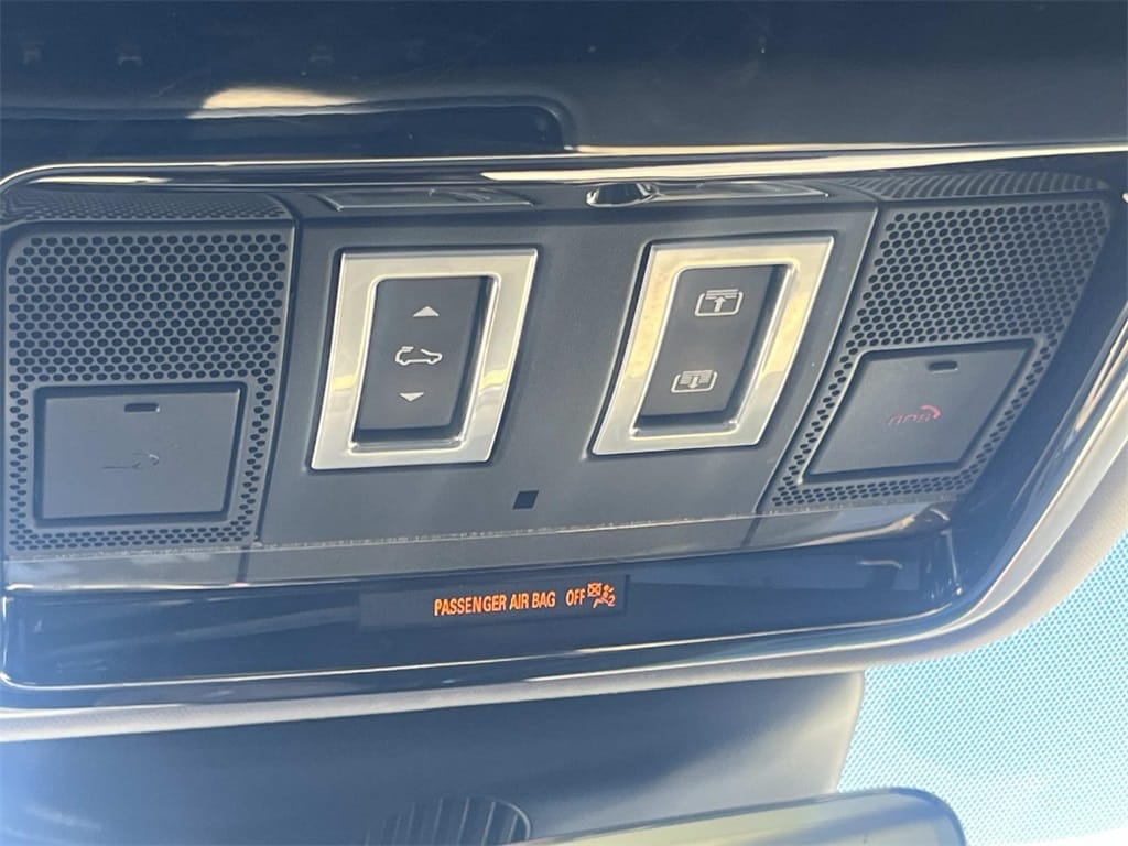 Used 2018 Land Rover Range Rover Velar P250 S SUV