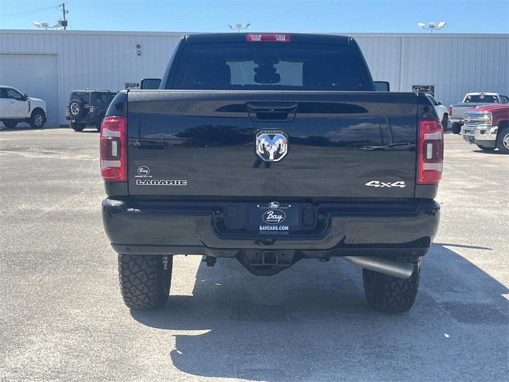 2023 Ram 3500 Laramie photo 4