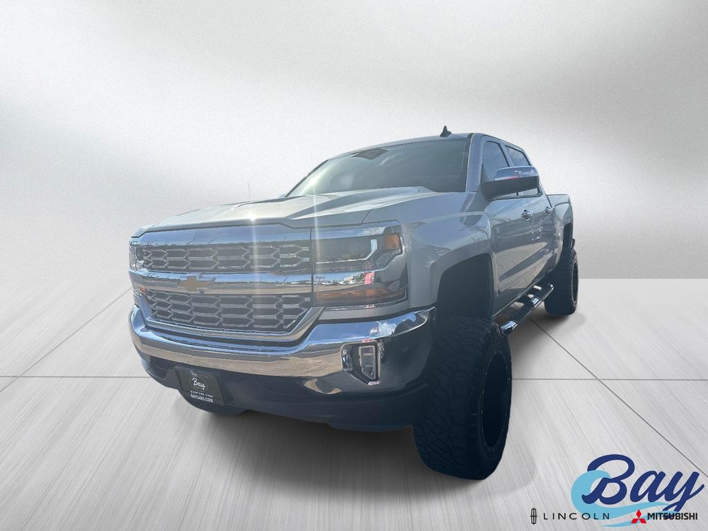 2018 Chevrolet Silverado 1500 LT Crew Cab Short Box's photo
