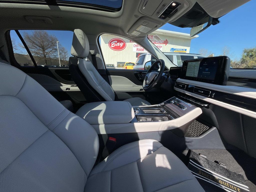 2026 Lincoln Aviator Premiere - Photo 18