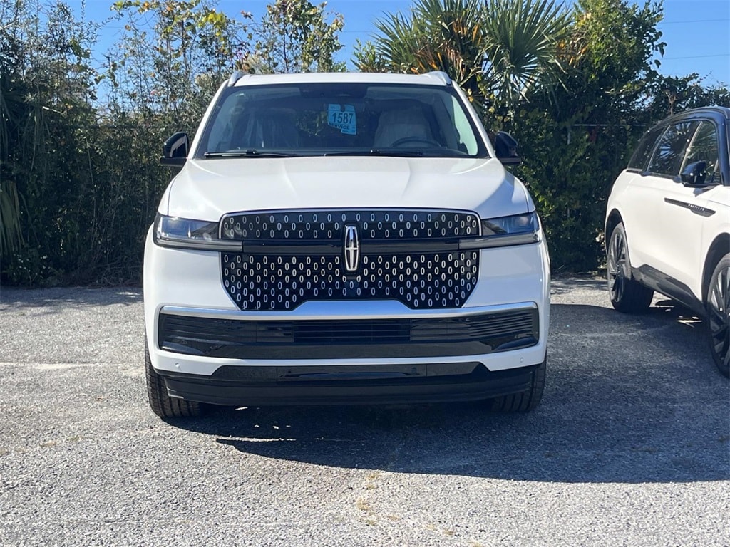 New 2025 Lincoln Navigator L Reserve SUV