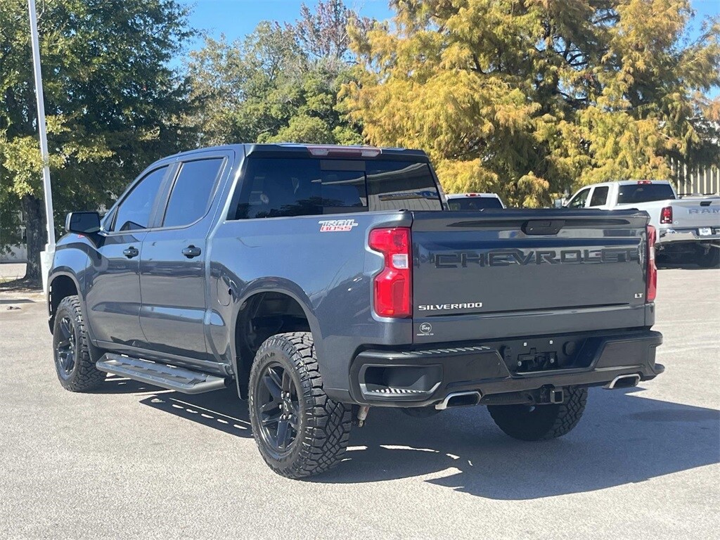 2019 Chevrolet Silverado 1500 LT Trail Boss photo 2