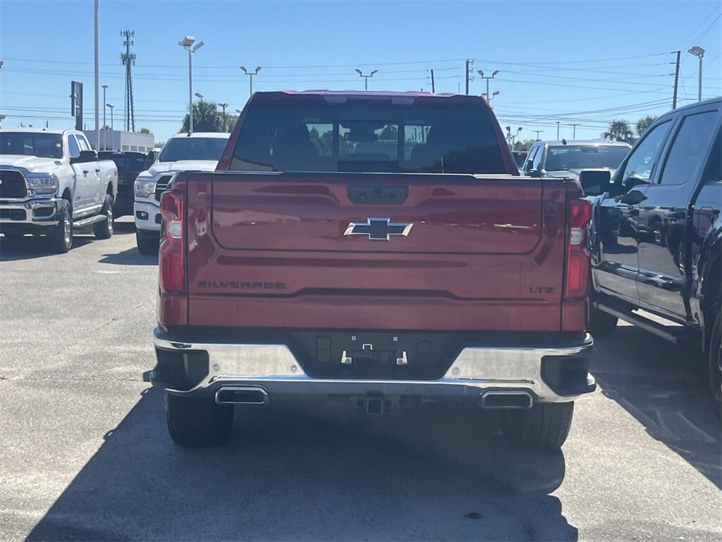 2023 Chevrolet Silverado 1500 LTZ photo 2